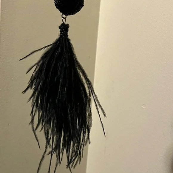 Black beaded ball & feather tassel Christmas ornaments/home decor 4 pieces 7.5” - Picture 8 of 12